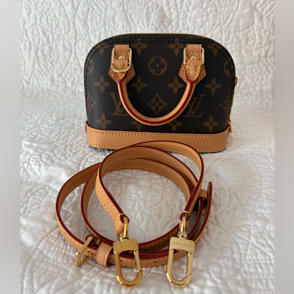 Louis Vuitton Nano Alma Monogram M82717 Mini Crossbody – Full Set - Picture 2 of 7